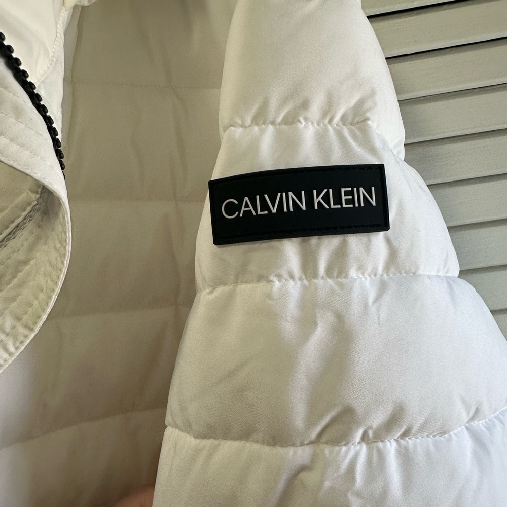 Calvin Klein Women's Light Puffer Jacket